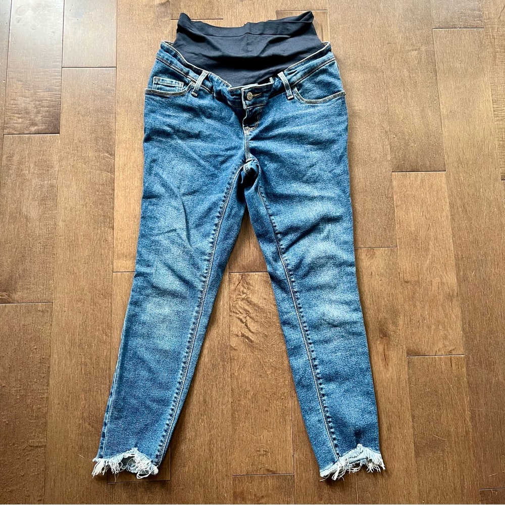 ✨2/$20✨ Old Navy Maternity Rockstar Jeans